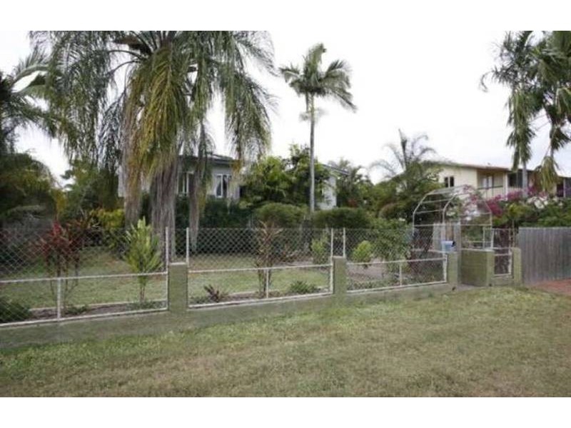 30 Beatrice Street, Aitkenvale QLD 4814