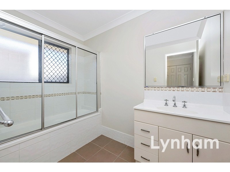 30 Anchorage Circuit, Bushland Beach QLD 4818