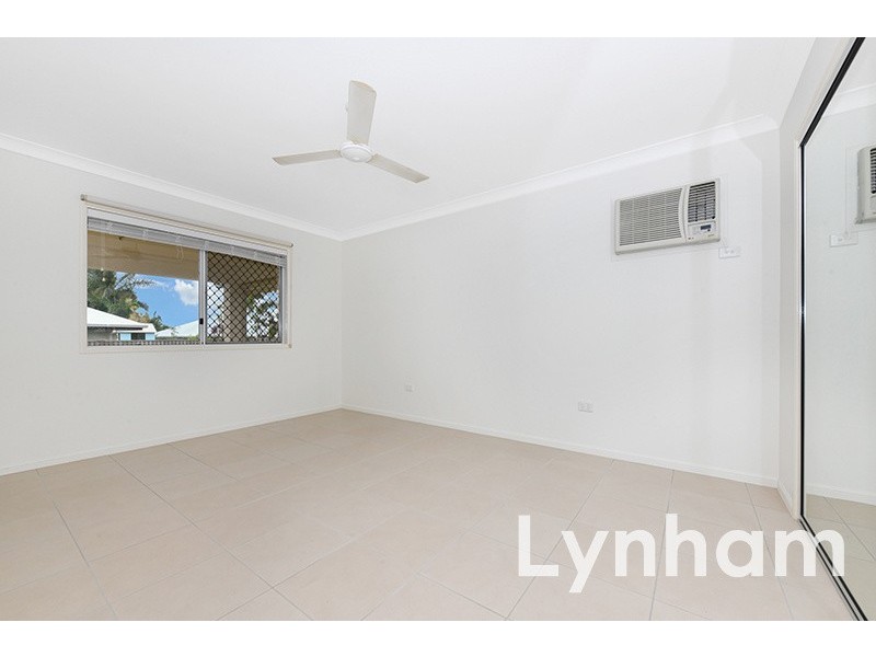 9 Pincer Court, Bushland Beach QLD 4818