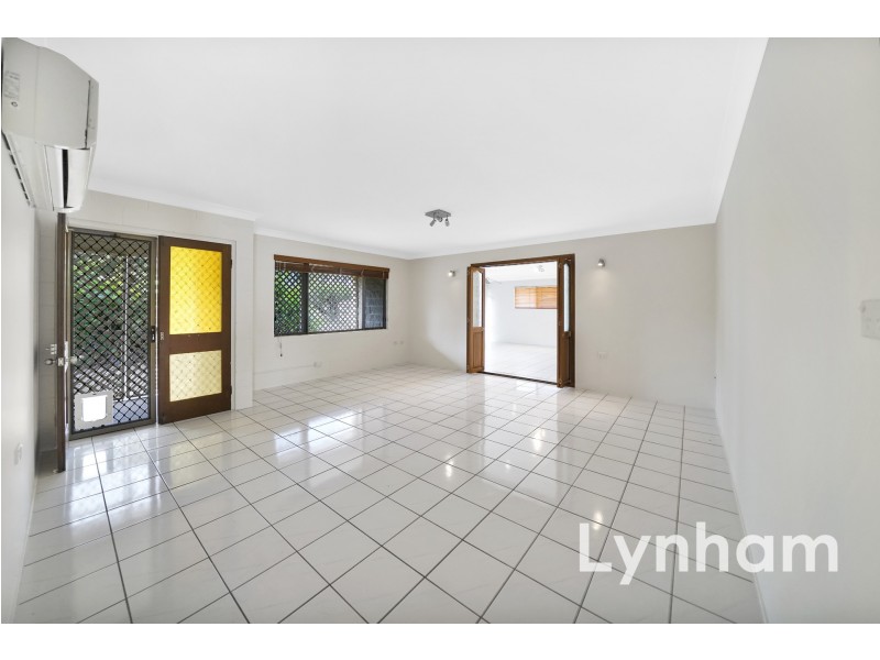 52 Renecol Avenue, Rasmussen QLD 4815