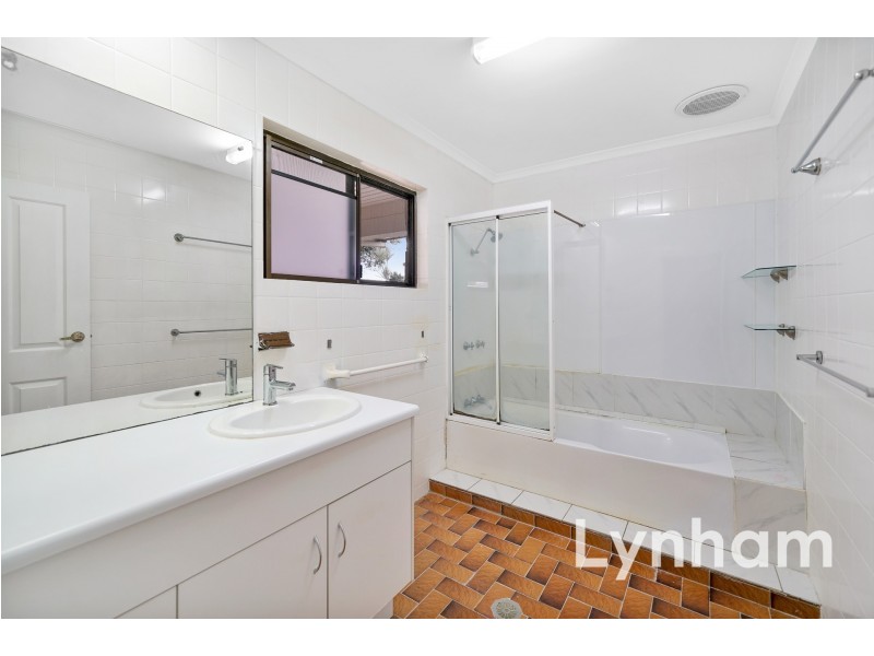 52 Renecol Avenue, Rasmussen QLD 4815