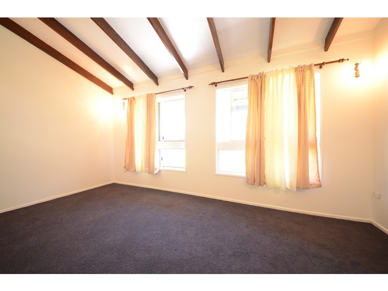 17 Benalla Road, Oak Valley QLD 4811