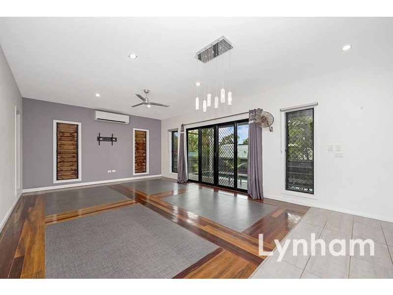 17 Sanderling Circuit, Kelso QLD 4815