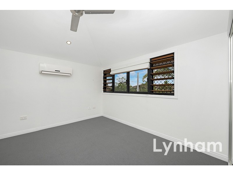 17 Sanderling Circuit, Kelso QLD 4815