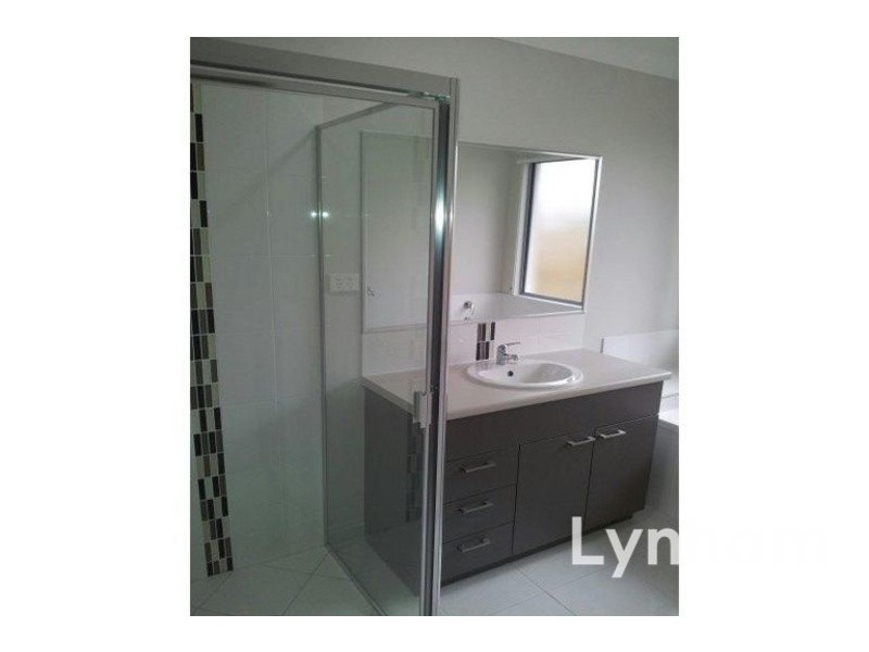 31 Pongamia Parade, Mount Low QLD 4818