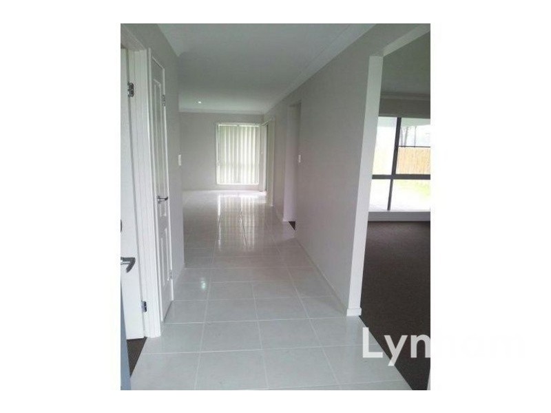 31 Pongamia Parade, Mount Low QLD 4818