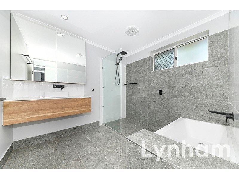 66B Kings Road, Hyde Park QLD 4812