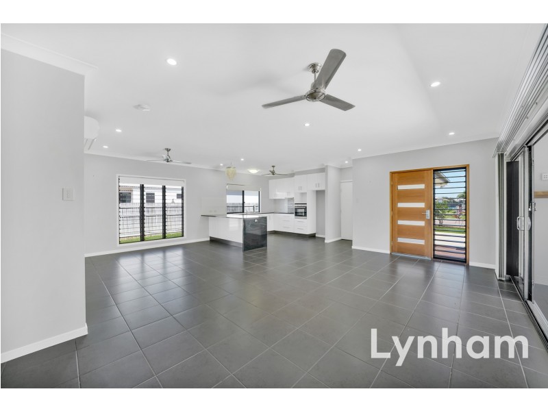 17 Beach Oak Drive, Mount Low QLD 4818