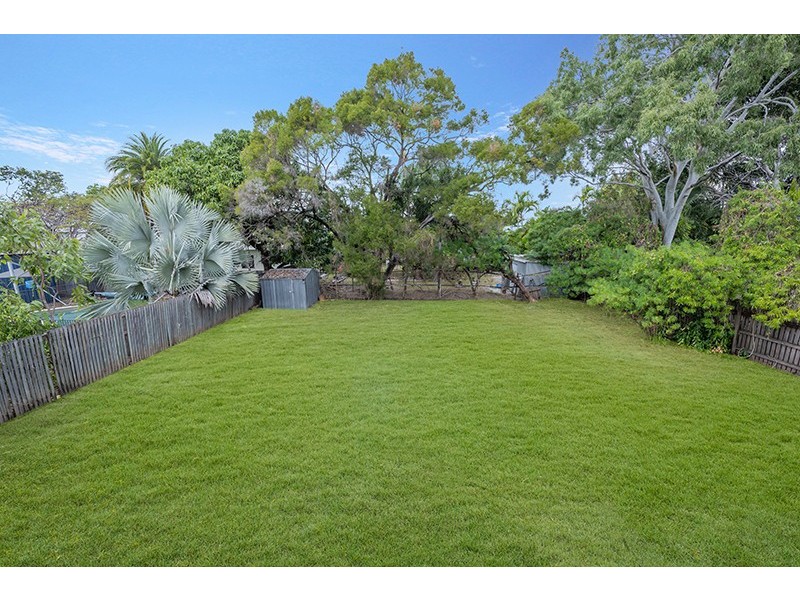74 Queens Road, Hermit Park QLD 4812