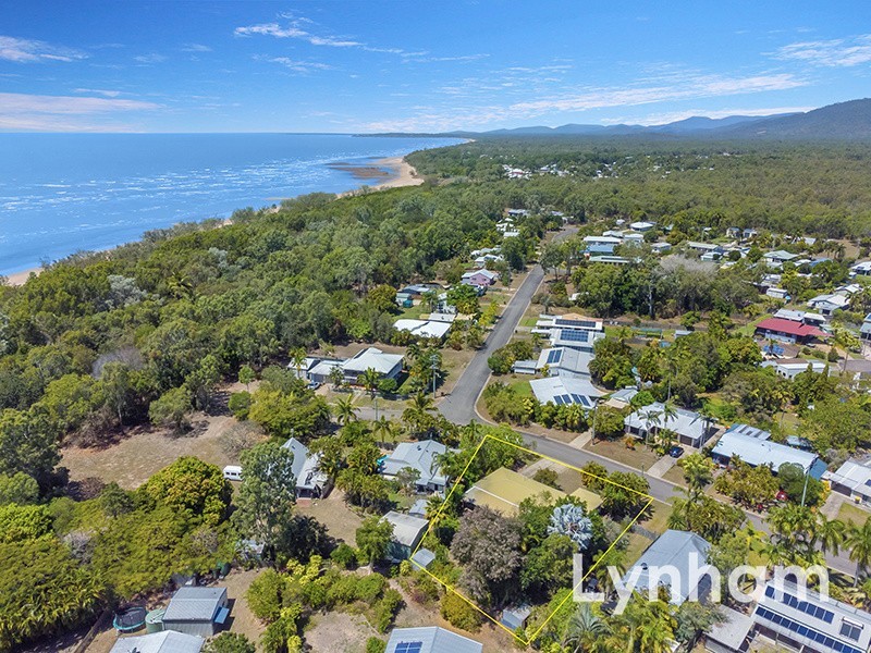 7 Justin Street, Balgal Beach QLD 4816