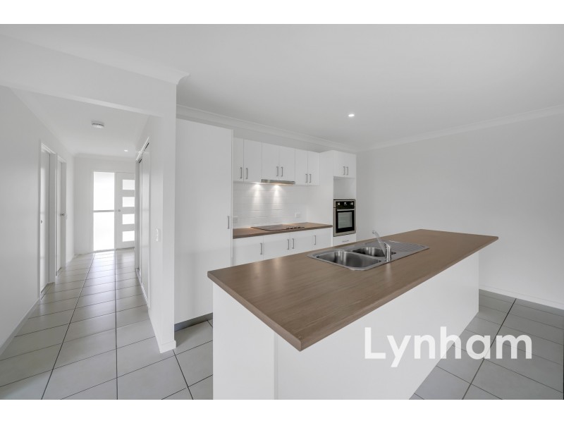 6 Rennot Court, Kelso QLD 4815