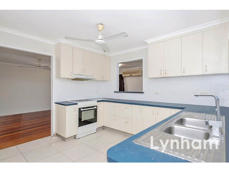 8 Nelia Street, Kirwan QLD 4817