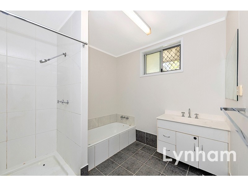 8 Nelia Street, Kirwan QLD 4817