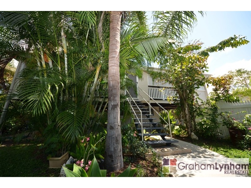 32 Bayswater Terrace, Hyde Park QLD 4812