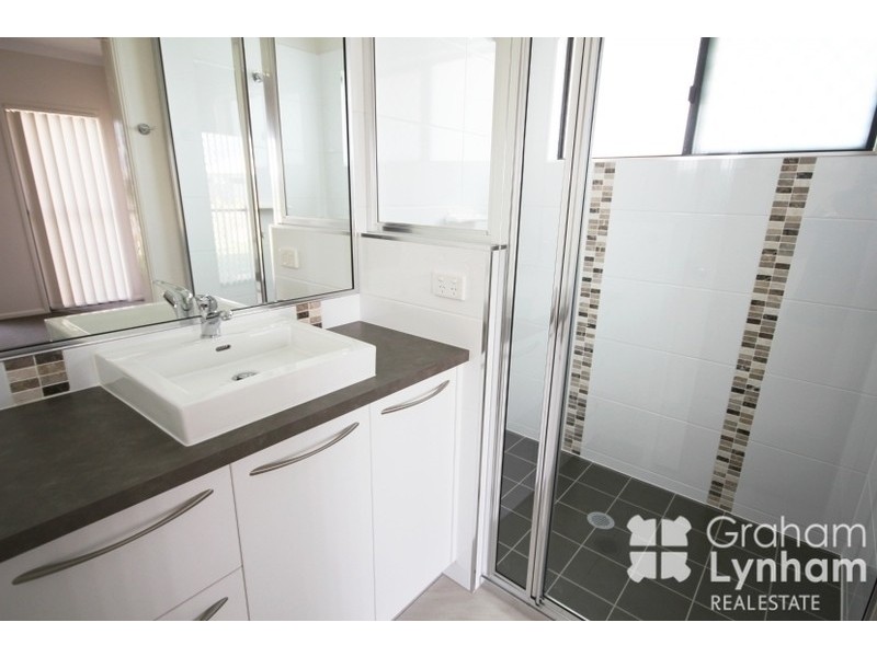 14 Makena Circuit, Burdell QLD 4818