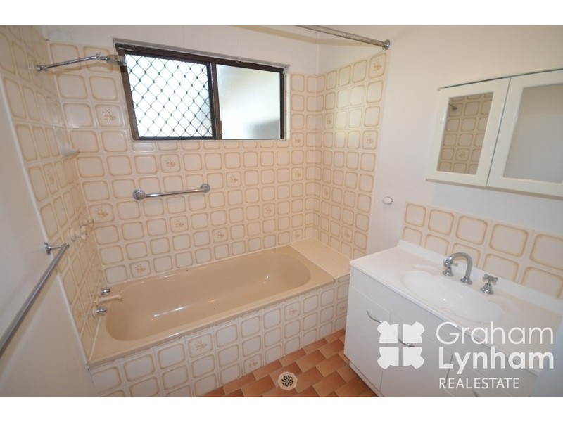 40 Champagne Crescent, Kelso QLD 4815