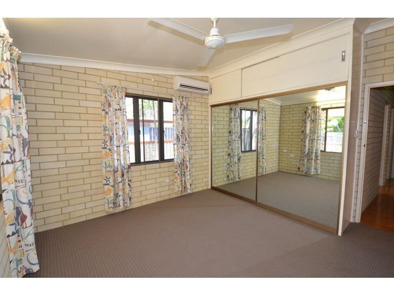 15 Coral Street, Saunders Beach QLD 4818