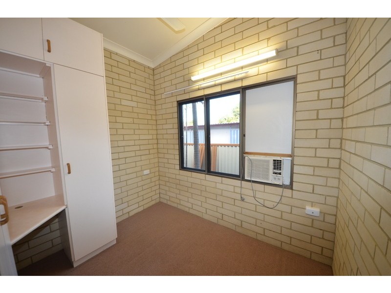 15 Coral Street, Saunders Beach QLD 4818