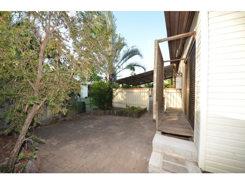 15 Coral Street, Saunders Beach QLD 4818