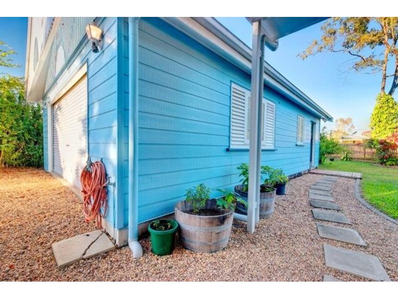 23 Edwards Street, West End QLD 4810