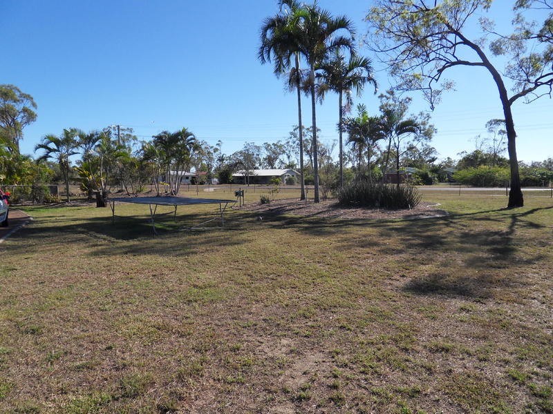 1 Holly Court, Mount Low QLD 4818