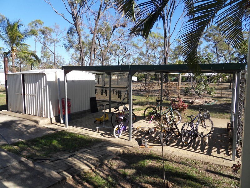 1 Holly Court, Mount Low QLD 4818