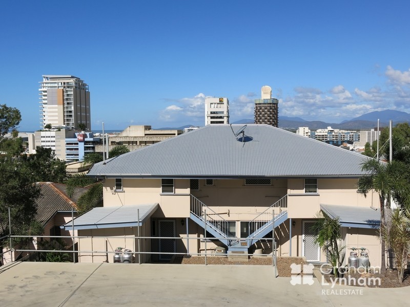 24 Hale Street, North Ward QLD 4810