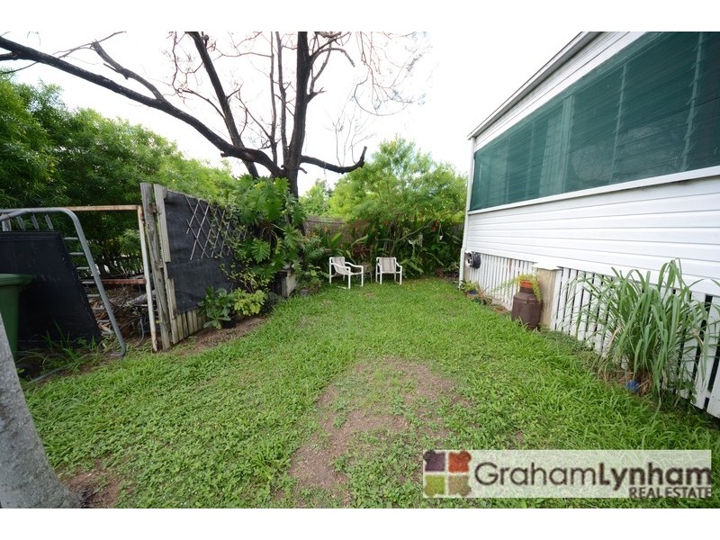 39 Clayton Street, Hermit Park QLD 4812