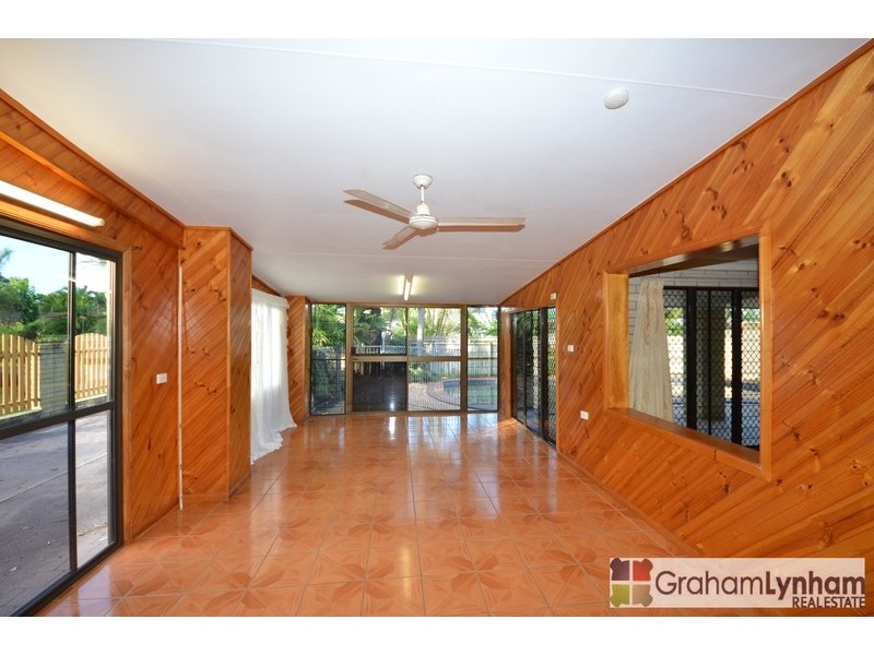 15 Coral Street, Saunders Beach QLD 4818