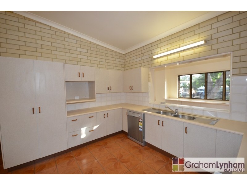 15 Coral Street, Saunders Beach QLD 4818