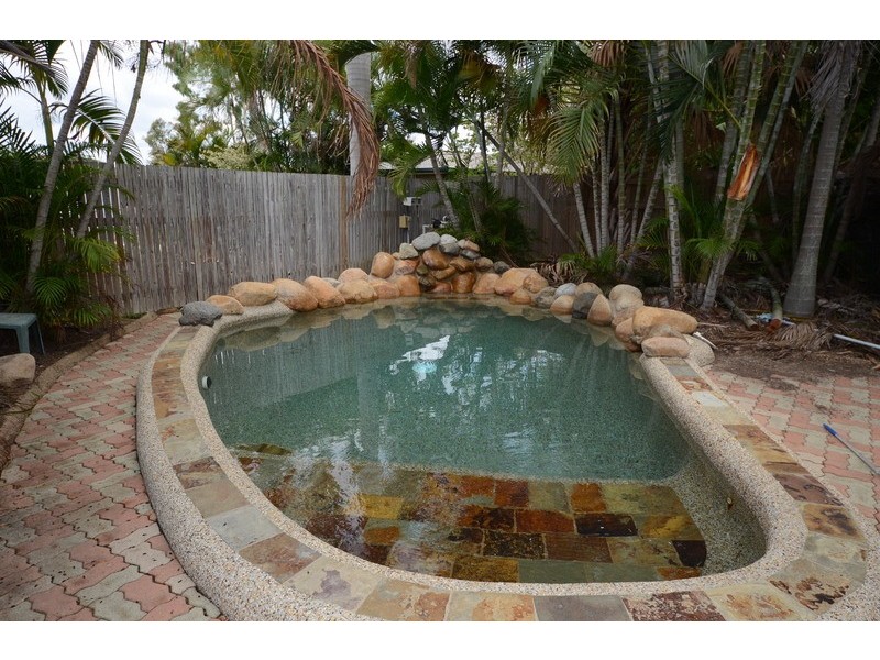 11 Salina Drive, Kelso QLD 4815