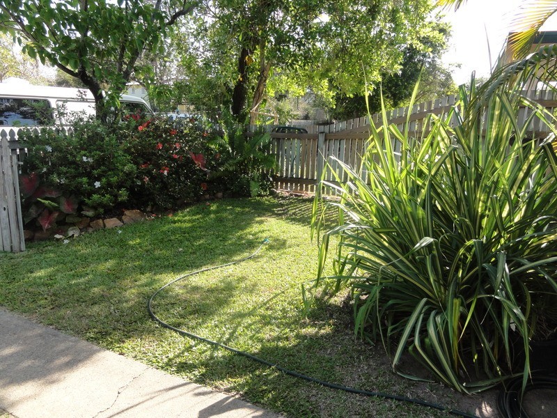 2/21 Hopkins Street, Currajong QLD 4812