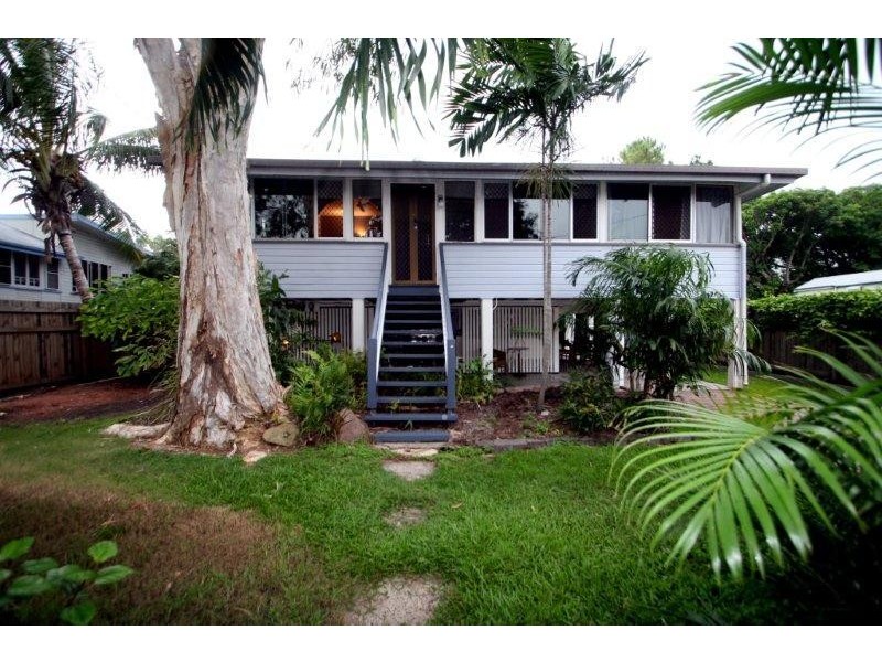 137 Francis Street, West End QLD 4810