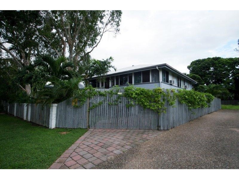 137 Francis Street, West End QLD 4810