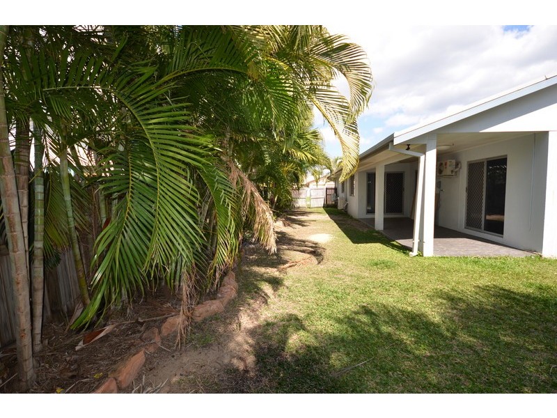 10 Columbine Court, Kirwan QLD 4817