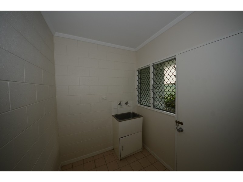 2/41 Burramugga Crescent, Kirwan QLD 4817