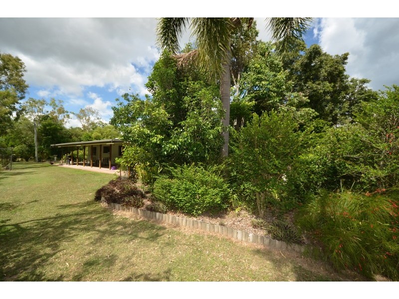 7 Benalla Road, Oak Valley QLD 4811