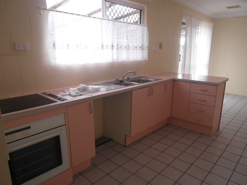 18 Pompeii street, Kelso QLD 4815