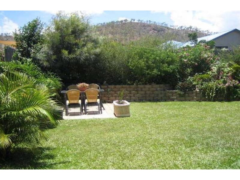 8 Mustey Place, Mount Louisa QLD 4814