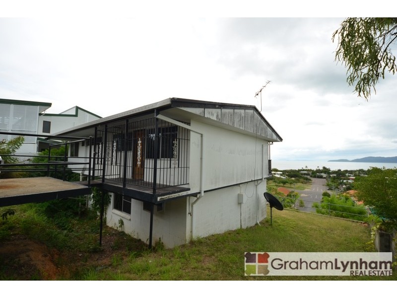 39 Gilbert Crescent, Castle Hill QLD 4810