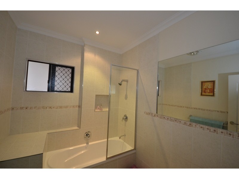 41 Sheerwater Parade, Douglas QLD 4814