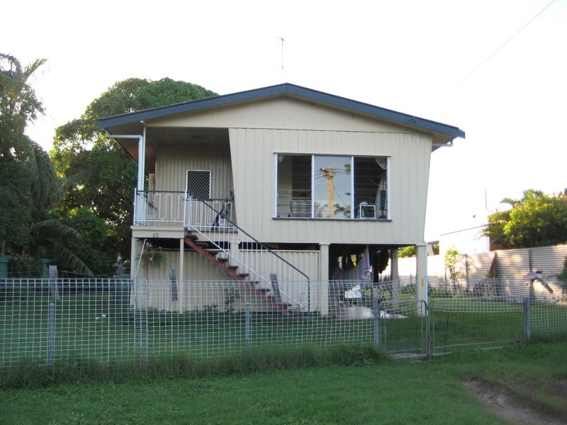 65 Campbell Street, Hermit Park QLD 4812