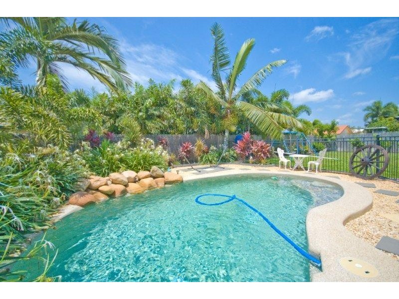 67 Bamboo Crescent, Mount Louisa QLD 4814