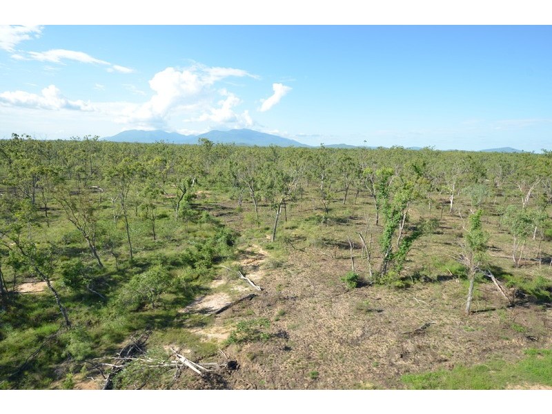 1197b Webb Road, Woodstock QLD 4816