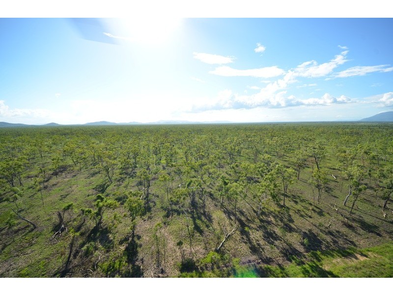 1197b Webb Road, Woodstock QLD 4816