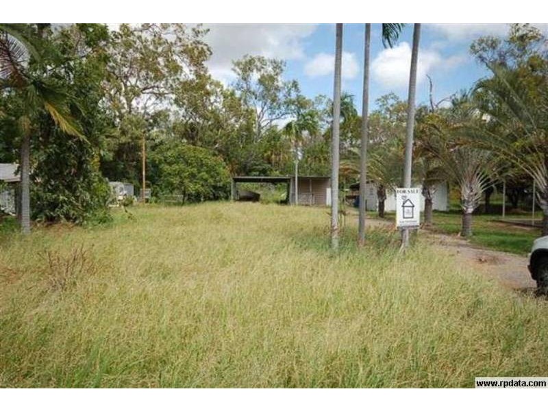 33 Whiting Court, Cungulla QLD 4816