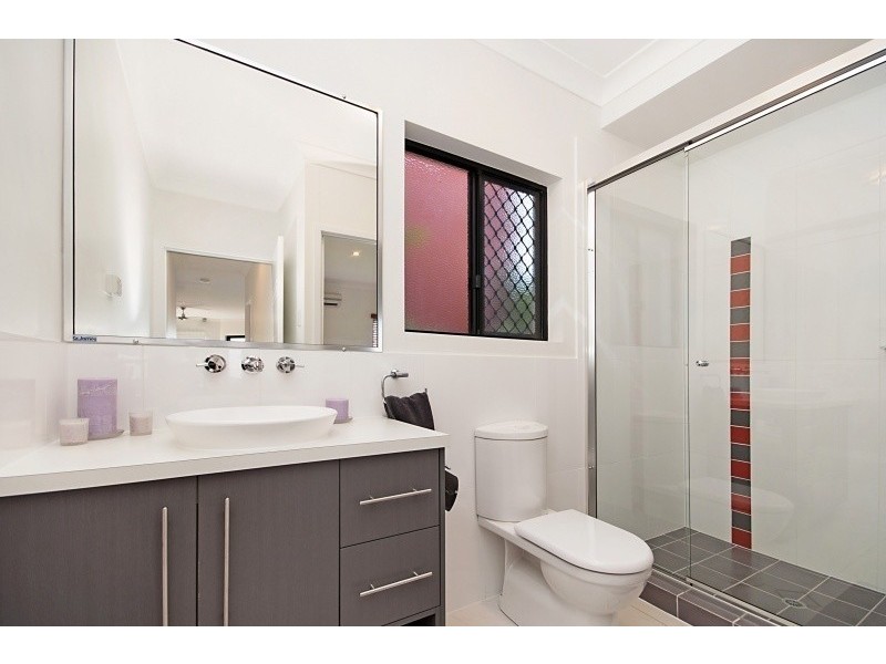 23 Outlook Crescent, Douglas QLD 4814