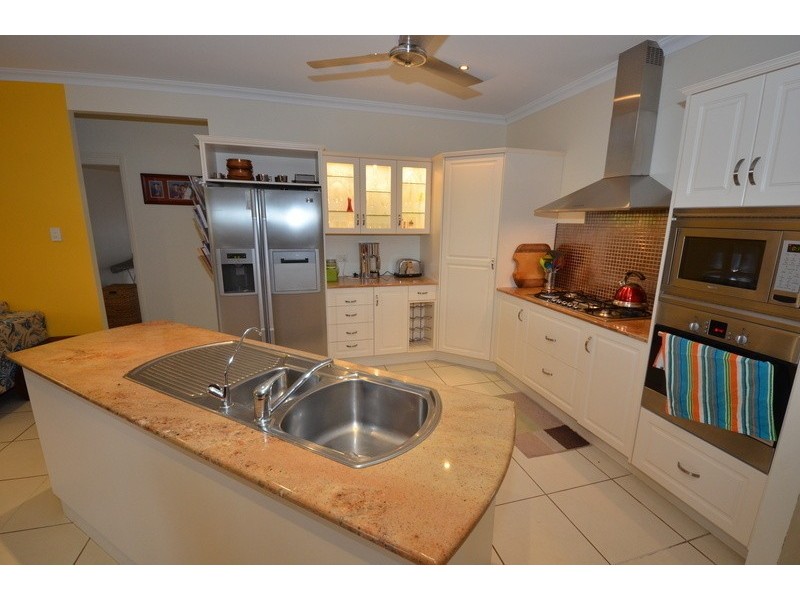 41 Sheerwater Parade, Douglas QLD 4814