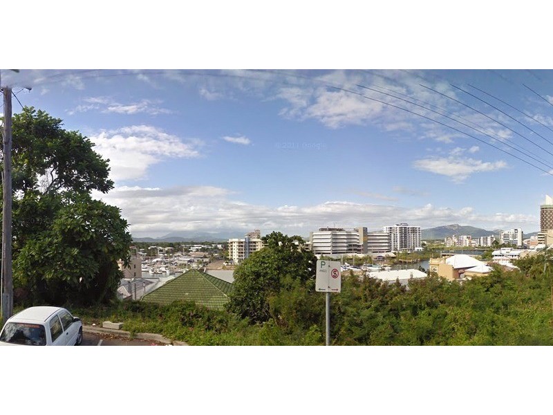 204/3 Melton Terrace, Townsville City QLD 4810