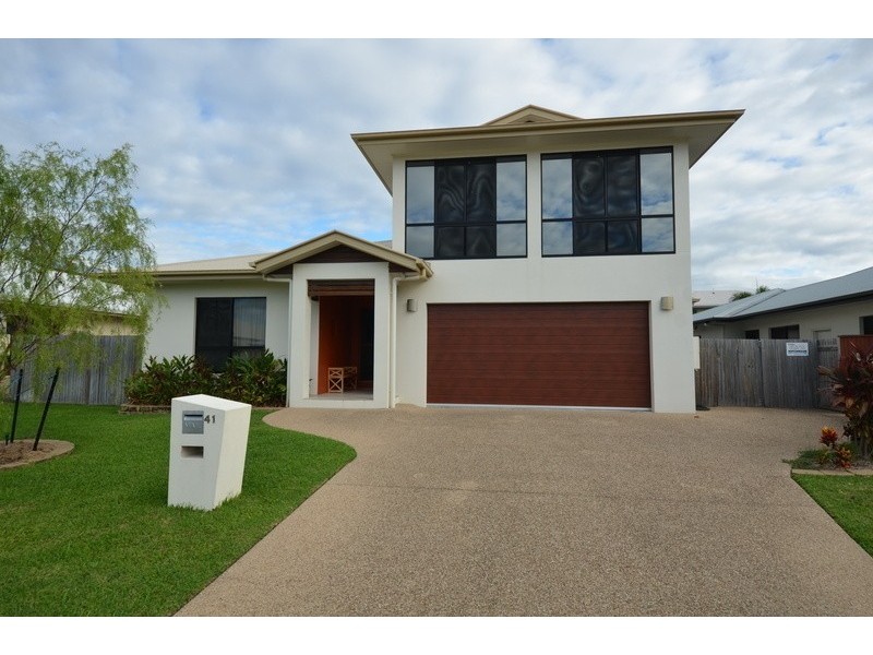 41 Sheerwater Parade, Douglas QLD 4814